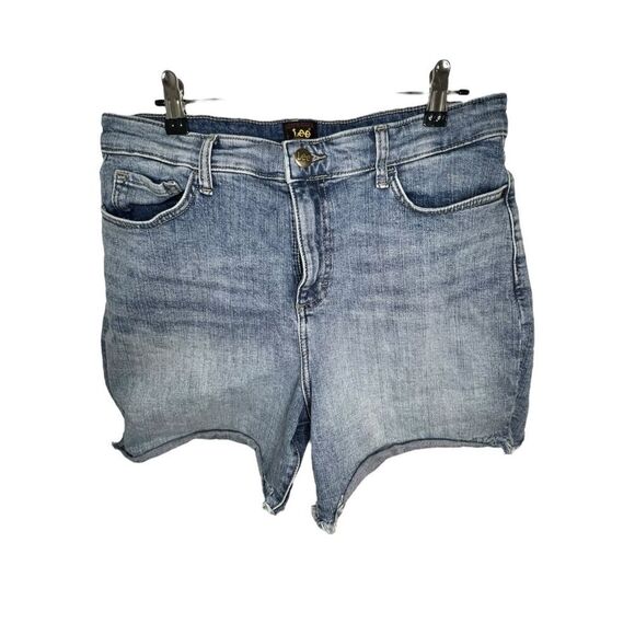 Lee Light Wash Mid-Rise Basic Denim Jean Shorts - Picture 1 of 4